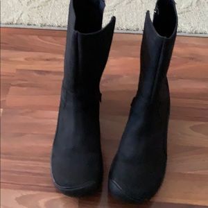 Keen boots